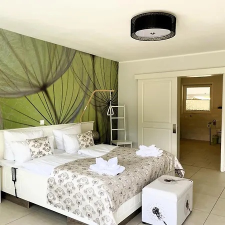 Hus Strungud Eg, Strandstrasse アパート *