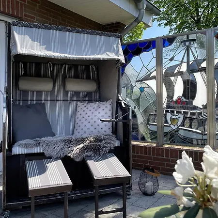 Hus Strungud Eg, Strandstrasse アパート *